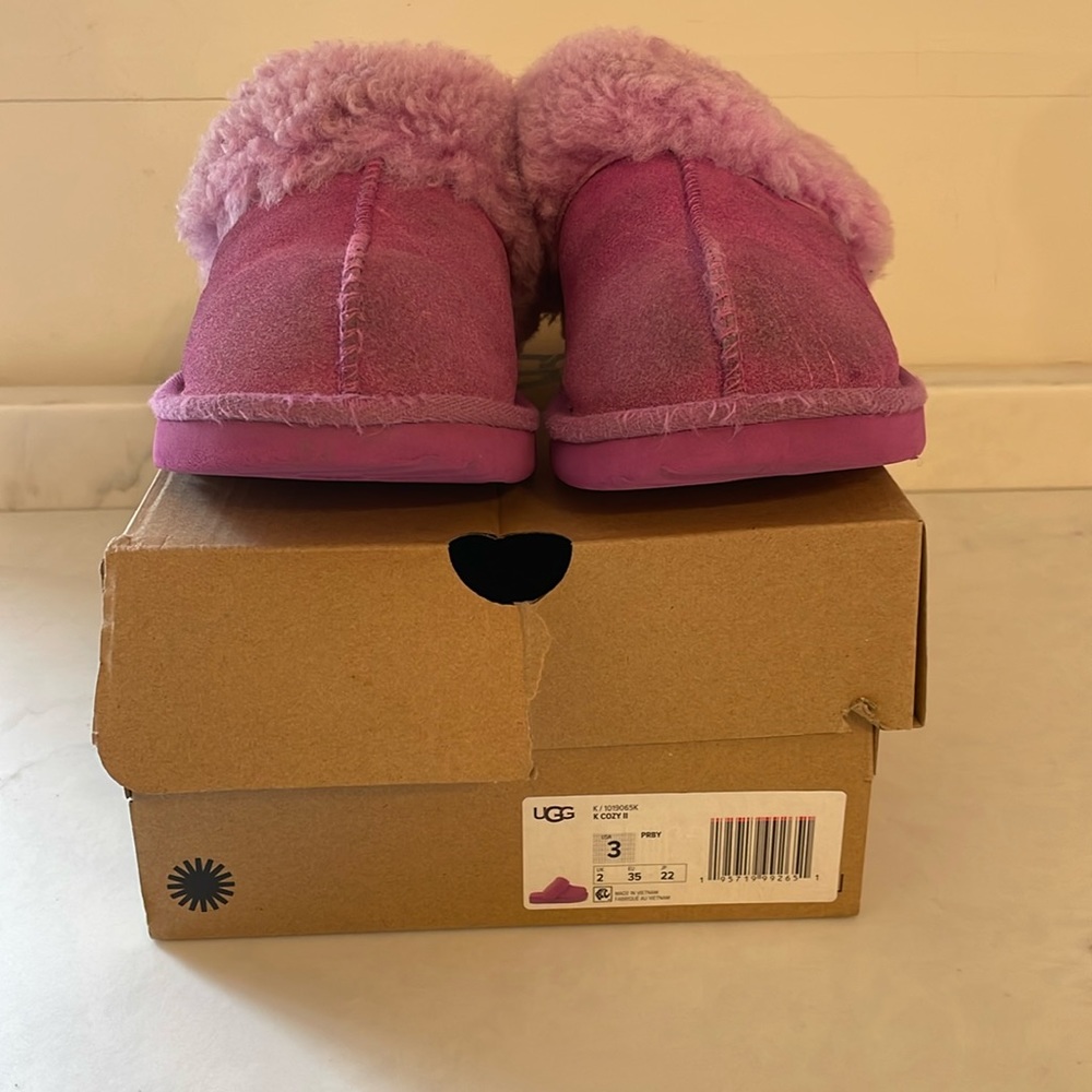 UGG Kids' Cozy II Suede Slip-On Slippers pink size 2